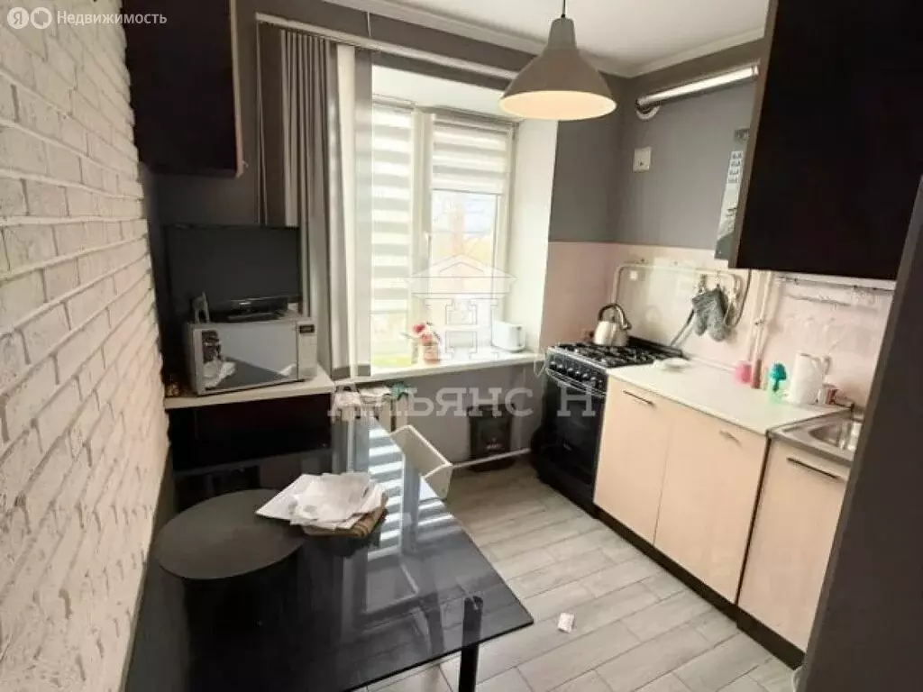 3-комнатная квартира: Азов, улица Васильева, 83 (52 м) - Фото 2