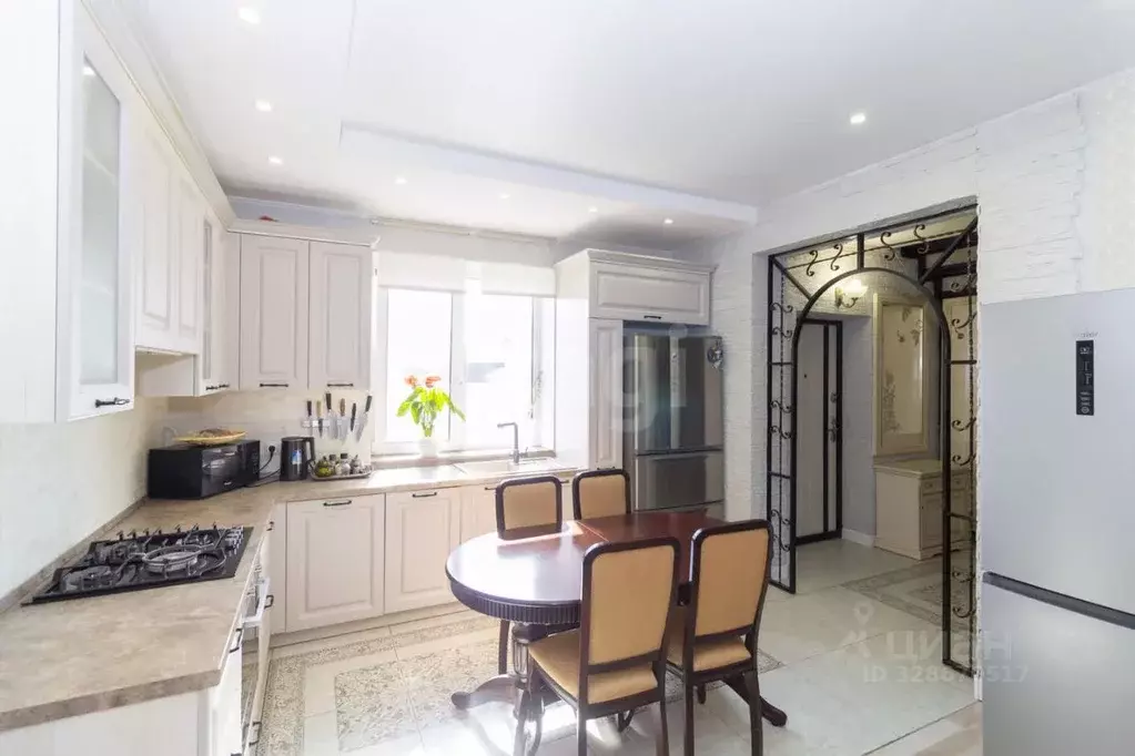 Дом в Тюменская область, Тюмень проезд 8-й Губернский (136 м) - Фото 1