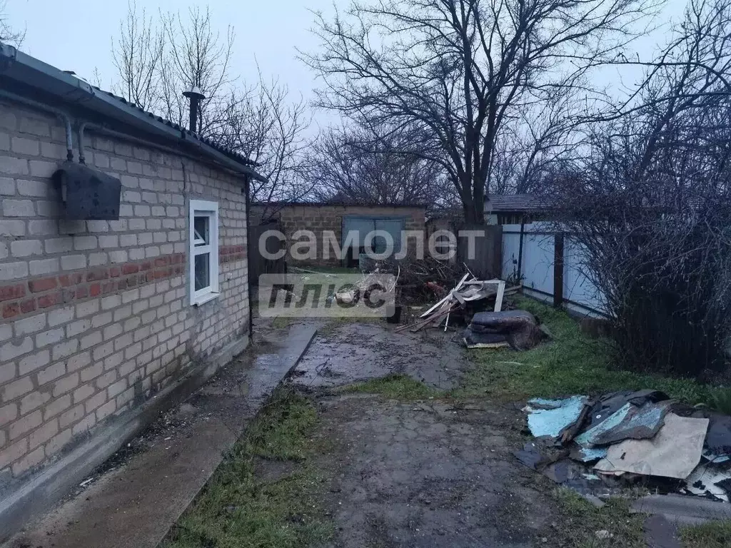 Дом в Калмыкия, с. Яшалта ул. 50 лет Октября, 20 (67 м) - Фото 2
