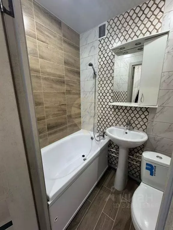 Студия Белгородская область, Старый Оскол Молодогвардеец мкр, 2 (16.4 ... - Фото 1