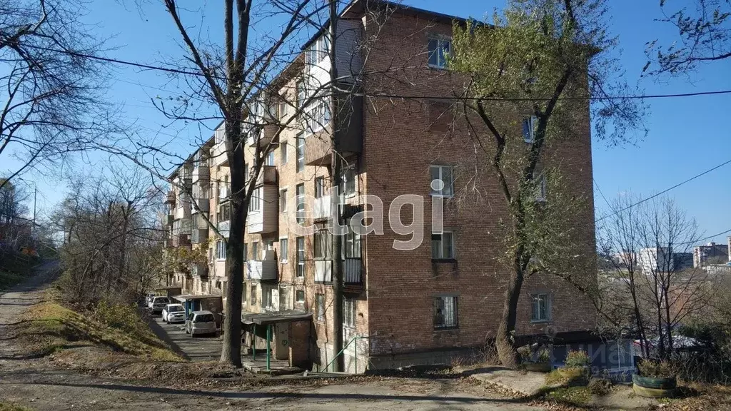 2-к кв. Приморский край, Владивосток ул. Адмирала Кузнецова, 52 (45.0 ... - Фото 0