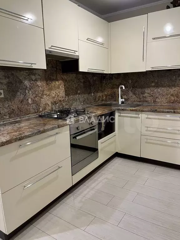 3-к. квартира, 55,4 м, 5/5 эт. - Фото 0