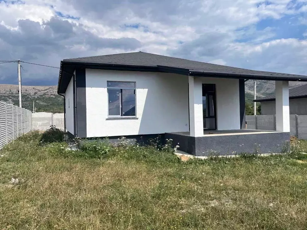 Дом в Крым, Симферопольский район, Добровское с/пос, с. Перевальное, ... - Фото 2