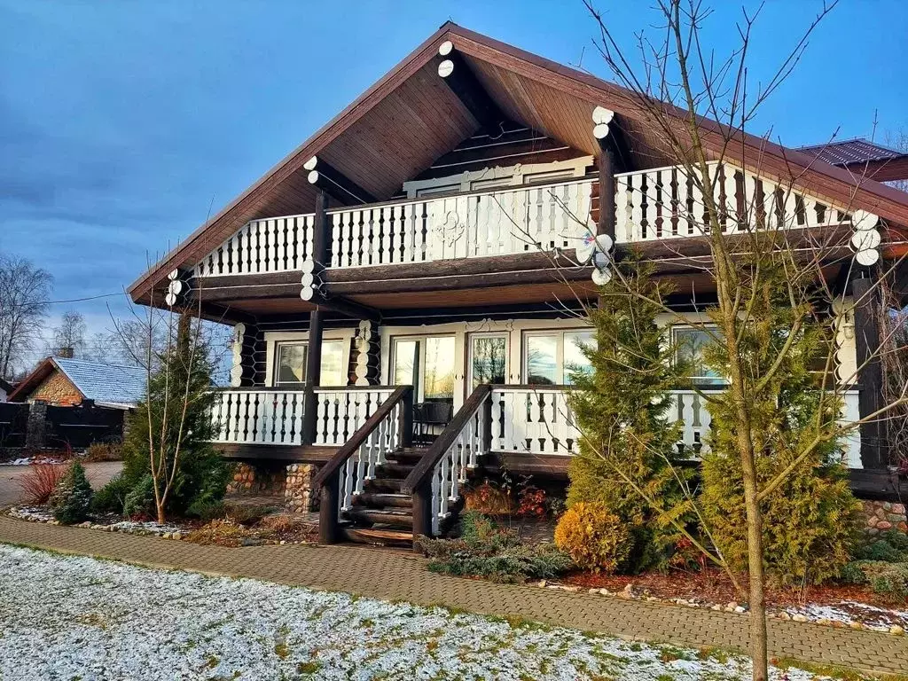 Дом в Новгородская область, Валдай ул. Белова, 3А (190 м) - Фото 1