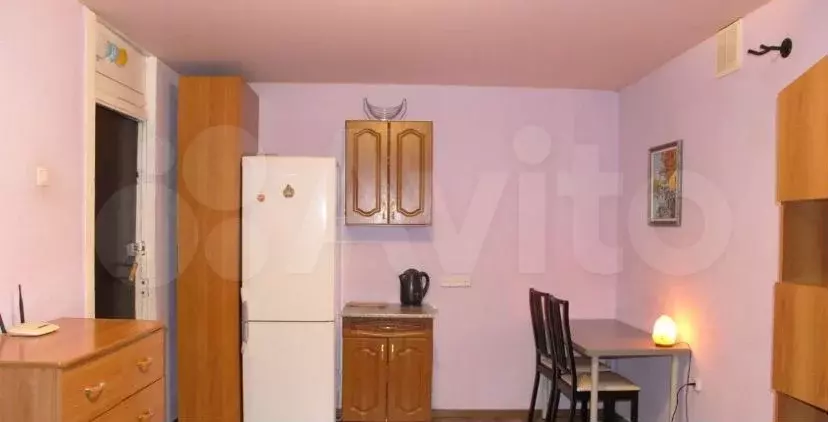 Комната 18 м в 8-к., 4/9 эт. - Фото 1