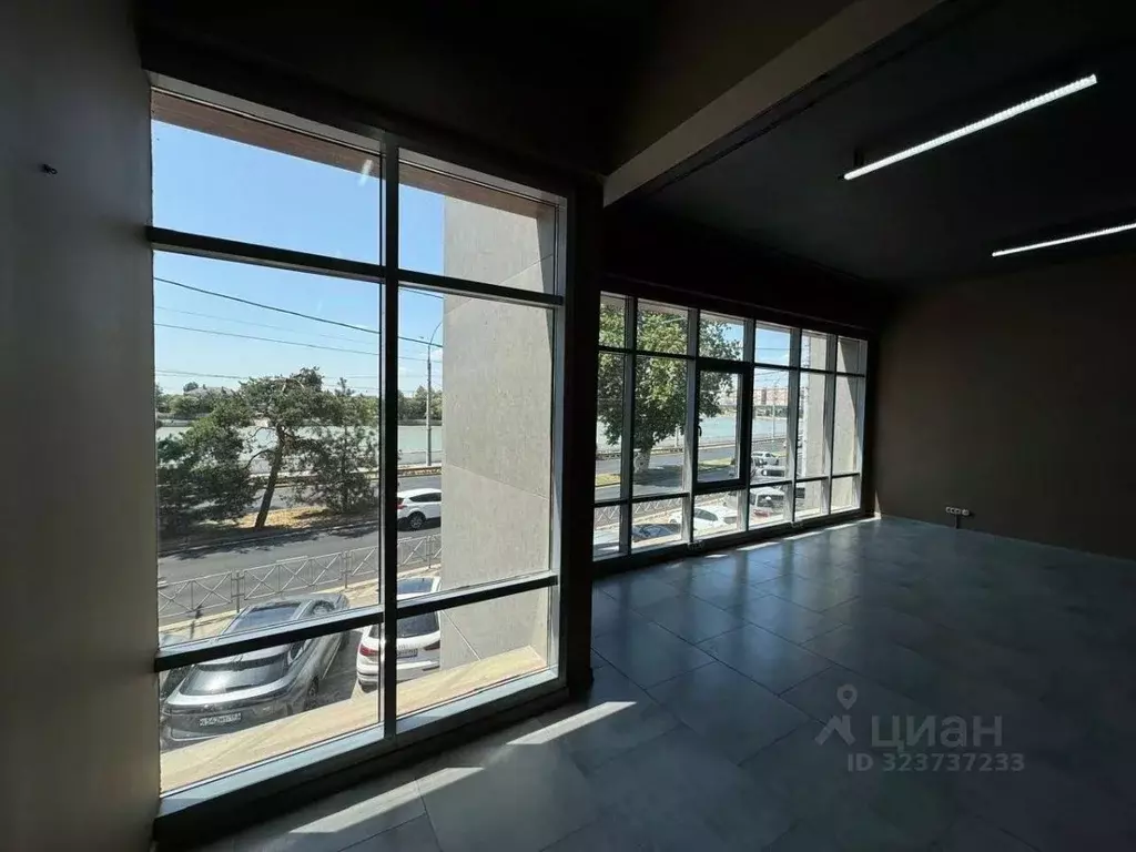 Офис в Краснодарский край, Краснодар Центральный мкр, ул. Карасунская ... - Фото 1