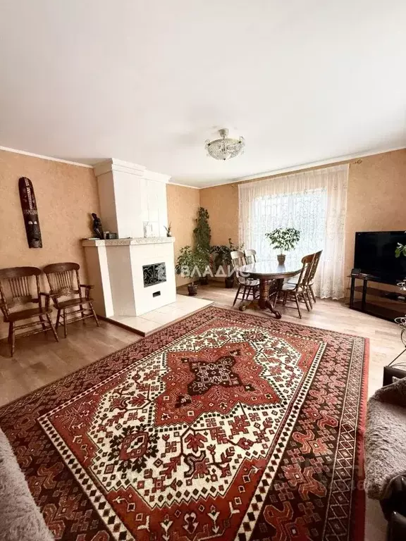 Дом в Бурятия, Улан-Удэ Тепличный мкр, 1-й кв-л,  (275 м) - Фото 2