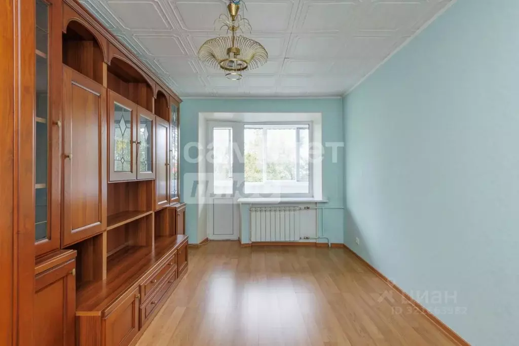 3-к кв. Брянская область, Брянск ул. Челюскинцев, 4 (58.6 м) - Фото 1