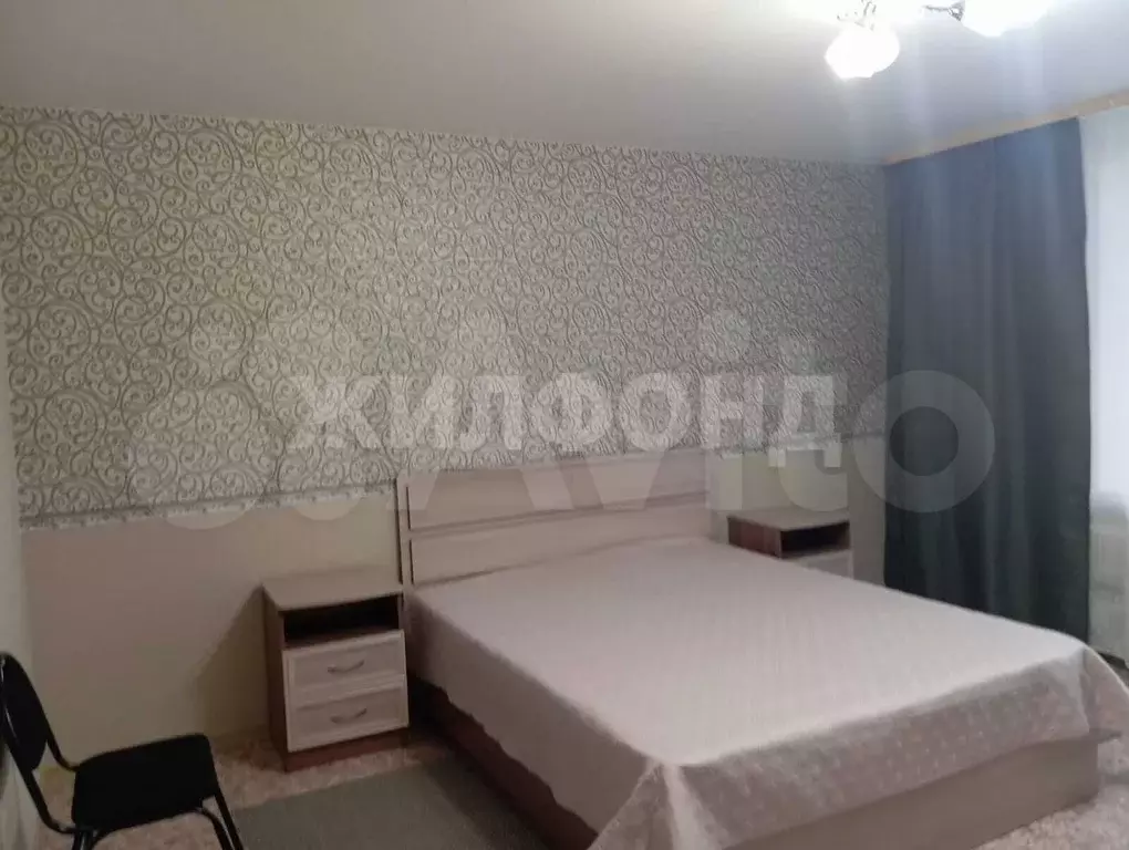 1-к. квартира, 42 м, 1/10 эт. - Фото 1