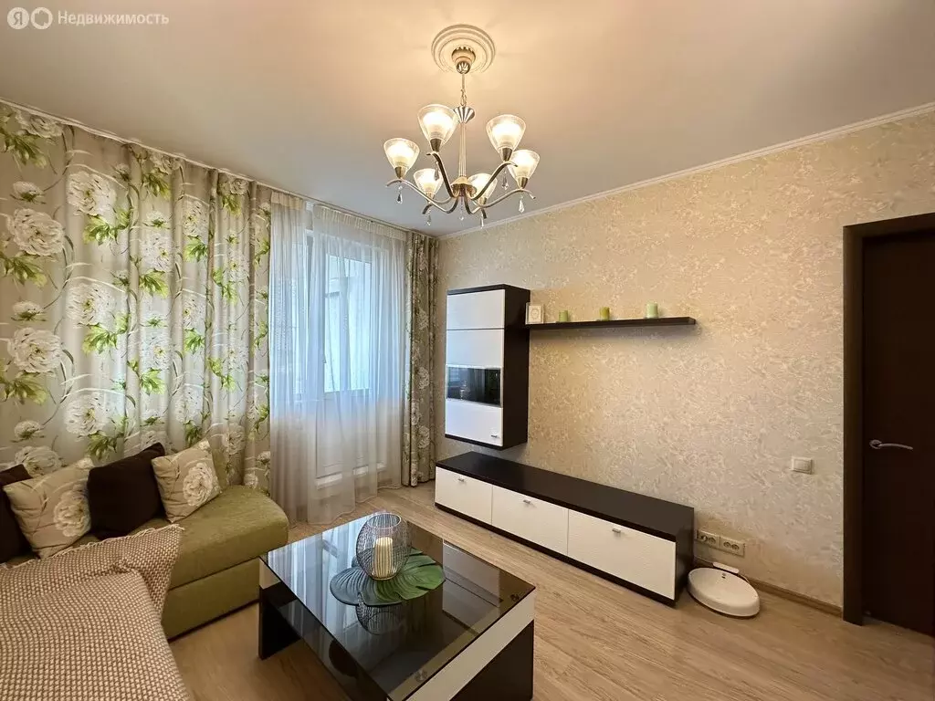 2-комнатная квартира: Балашиха, улица Твардовского, 12 (69.5 м) - Фото 0