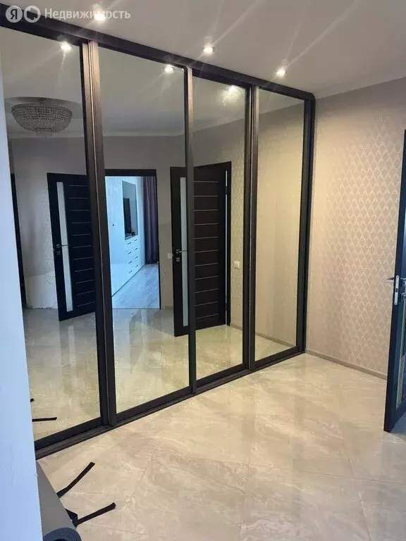 2-комнатная квартира: Белгород, улица Костюкова, 11В (86 м) - Фото 0
