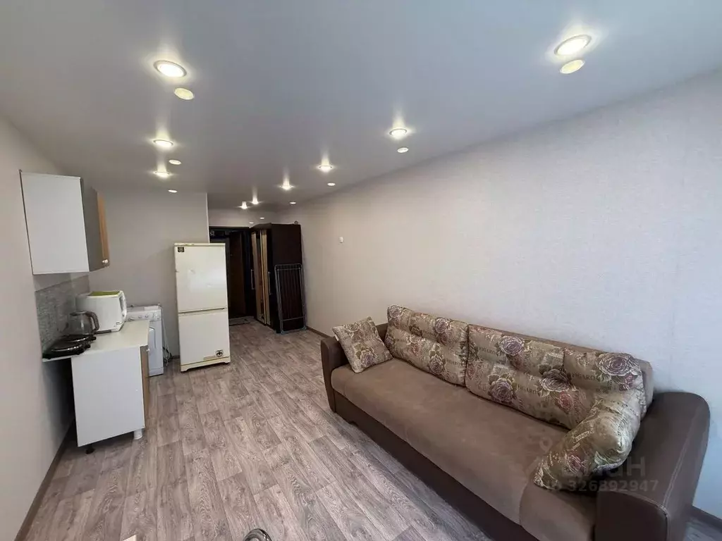 Студия Приморский край, Владивосток Сельская ул., 12 (24.0 м) - Фото 1