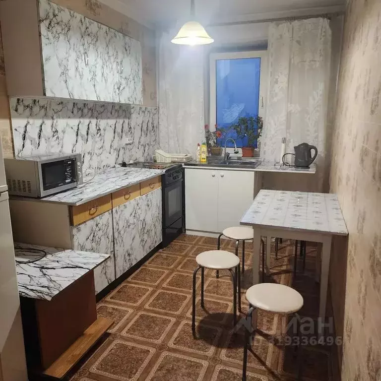 2-к кв. Приморский край, Владивосток ул. Зои Космодемьянской, 27А ... - Фото 0