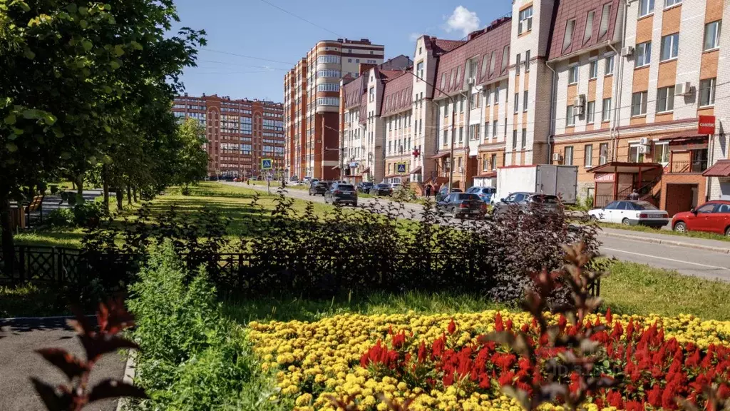 3-к кв. Вологодская область, Череповец ул. Батюшкова, 7А (122.2 м) - Фото 0