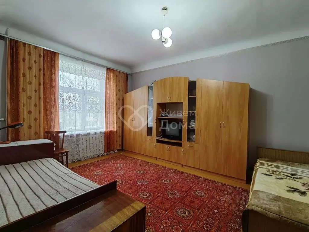 1-к кв. Волгоградская область, Волгоград ул. Дзержинского, 19 (38.5 м) - Фото 0