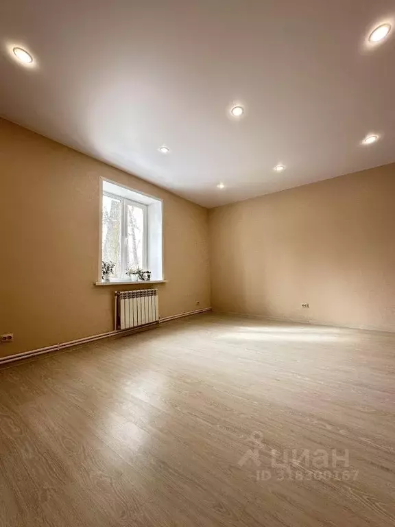 3-к кв. Калужская область, Калуга ул. Глаголева, 38 (70.1 м) - Фото 1