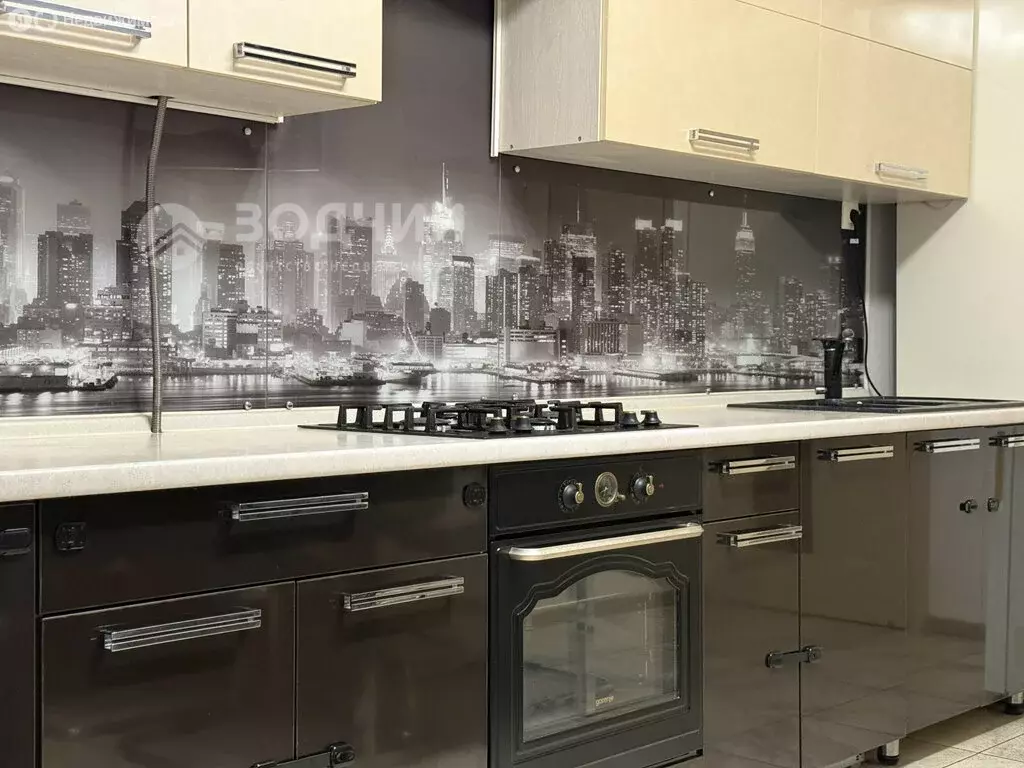 1-комнатная квартира: Чебоксары, улица Ильи Тукташа, 7/8 (60 м) - Фото 2