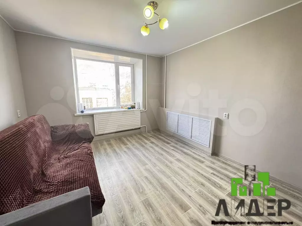 Комната 18 м в 4-к., 2/5 эт. - Фото 1