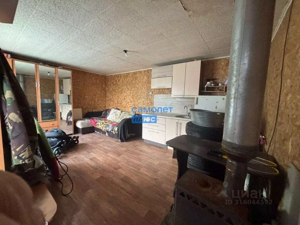 Дом в Алтайский край, Бийск ул. Песчаный Карьер, 67 (18 м) - Фото 0