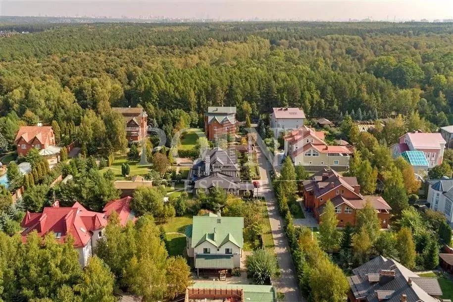 Коттедж в Московская область, Одинцовский городской округ, д. ... - Фото 1