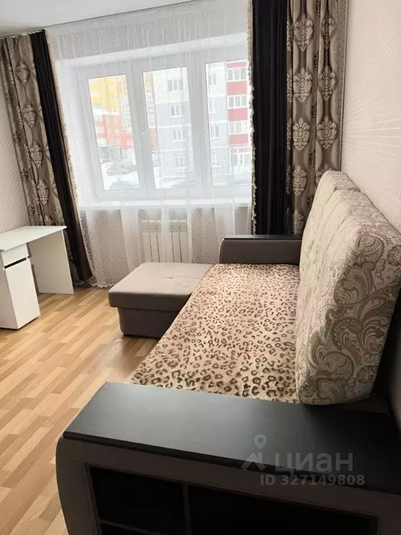 1-к кв. Брянская область, Брянск ул. Имени О.Н. Строкина, 3 (36.0 м) - Фото 1