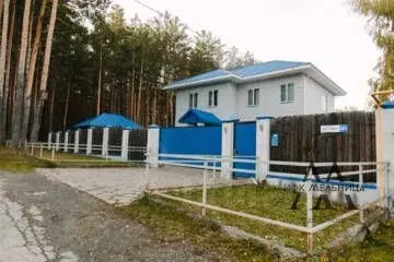 Коттедж в Свердловская область, Полевской городской округ, с. Косой ... - Фото 0