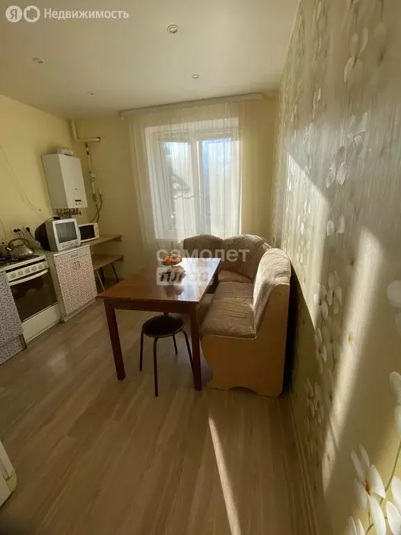 2-комнатная квартира: Киров, Садаковская улица, 4 (53.3 м) - Фото 2