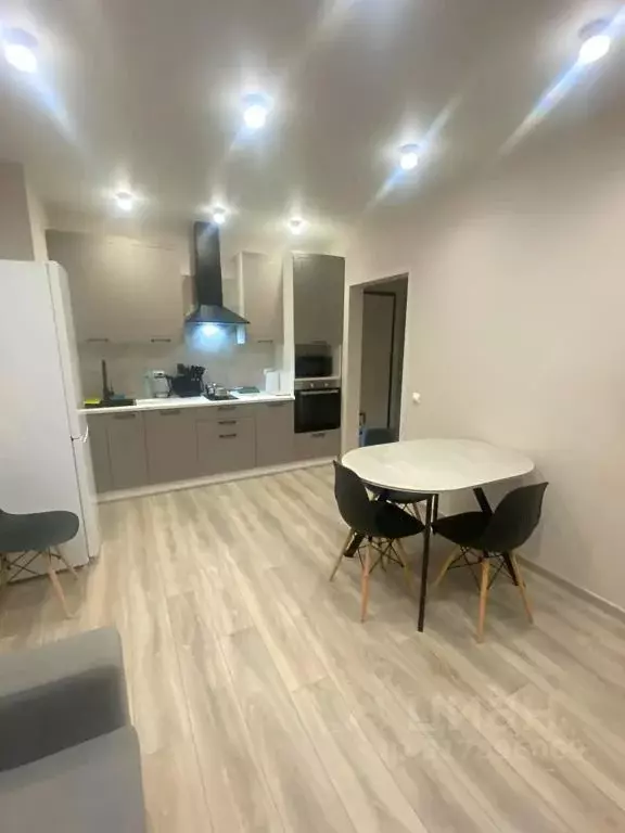 2-к кв. Татарстан, Казань ул. Рашида Нежметдинова, 11к2 (52.0 м) - Фото 0