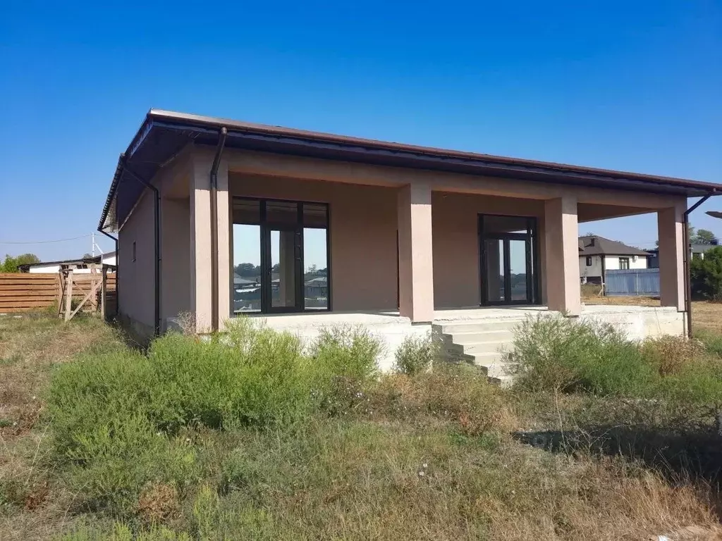 Дом в Крым, Симферопольский район, с. Мирное ул. Угловая (183 м) - Фото 2