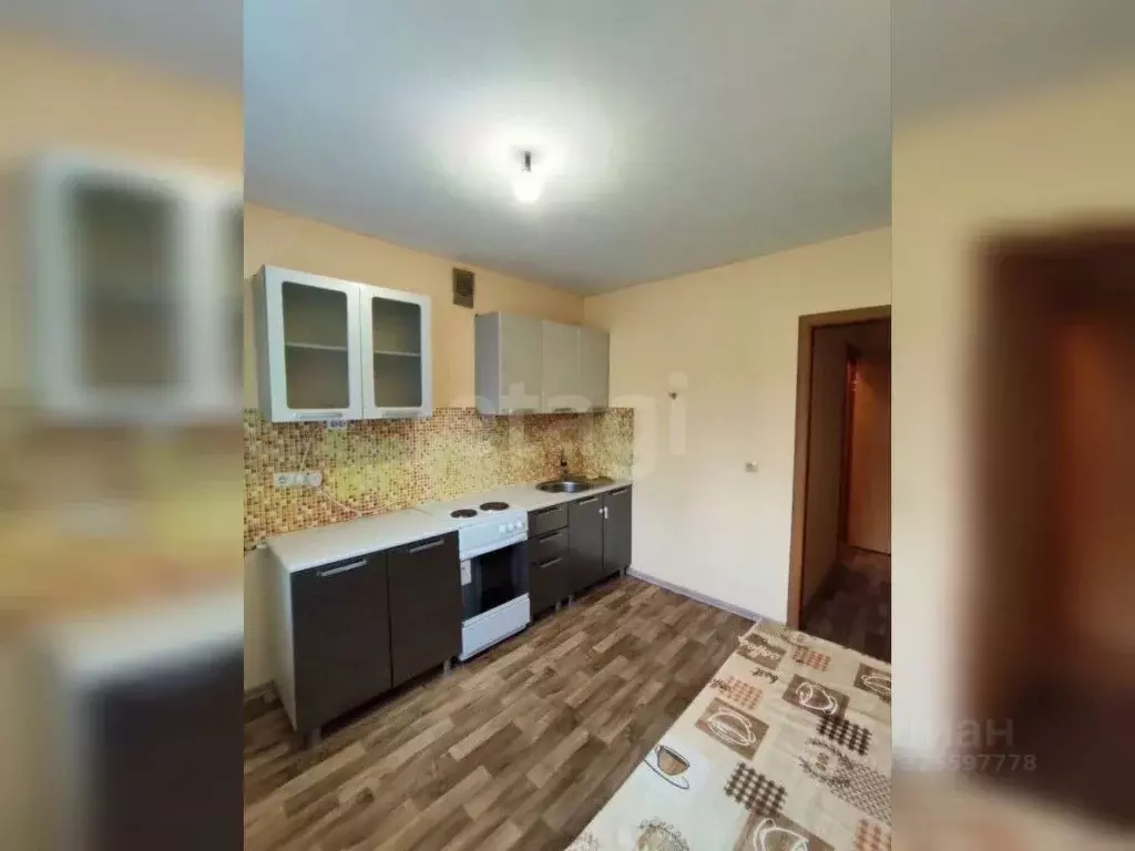 1-к кв. Крым, Щелкино Ленинский район, 2-й мкр, 60/1В (35.1 м) - Фото 1