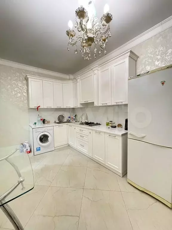 2-к. квартира, 60 м, 2/14 эт. - Фото 0