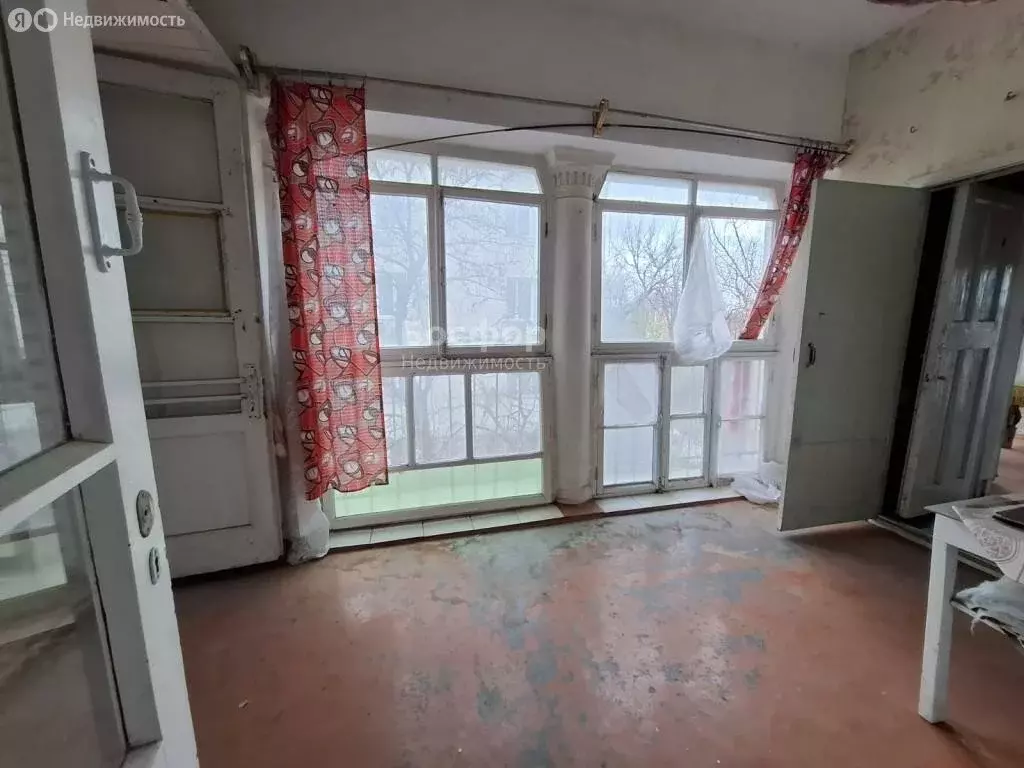 3-комнатная квартира: Феодосия, улица Горького, 4 (97 м) - Фото 0