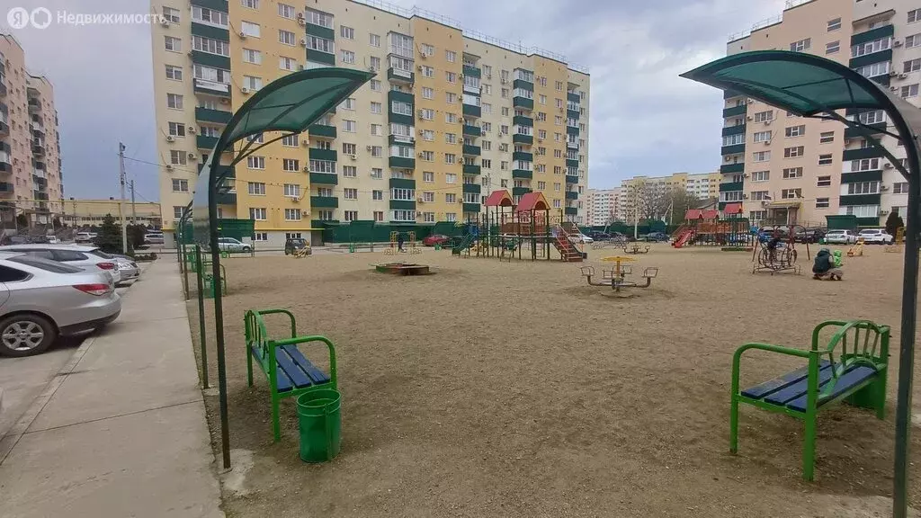 2-комнатная квартира: посёлок городского типа Яблоновский, улица ... - Фото 2