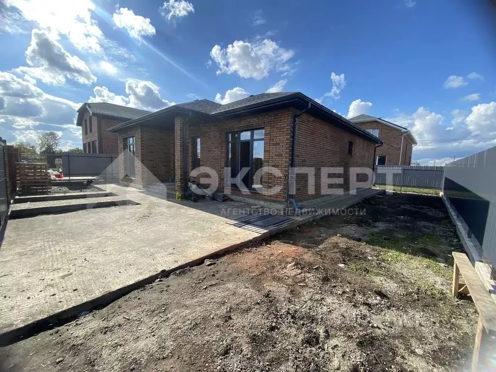 Дом в Краснодарский край, Динской район, Новотитаровская ст-ца ... - Фото 2