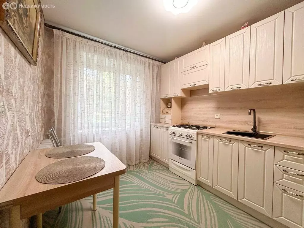 2-комнатная квартира: Балаково, Трнавская улица, 55 (52.8 м) - Фото 0