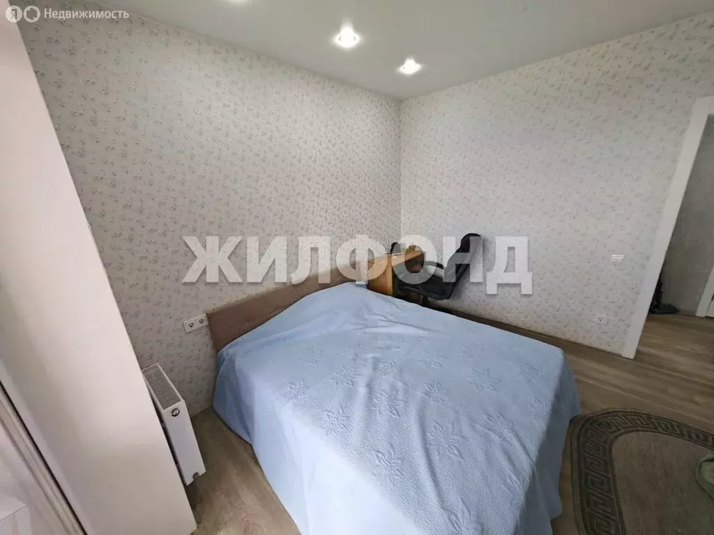 3-комнатная квартира: Новосибирск, Коммунстроевская улица, 161 (56.4 ... - Фото 1