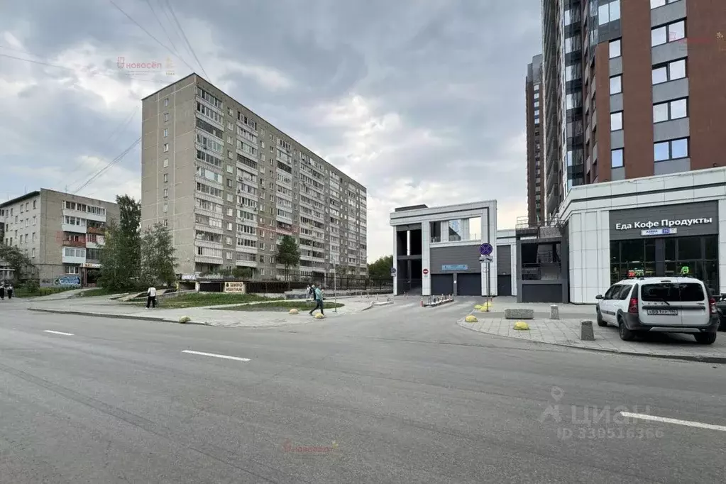 2-к кв. Свердловская область, Екатеринбург ул. Азина, 23 (47.4 м) - Фото 1