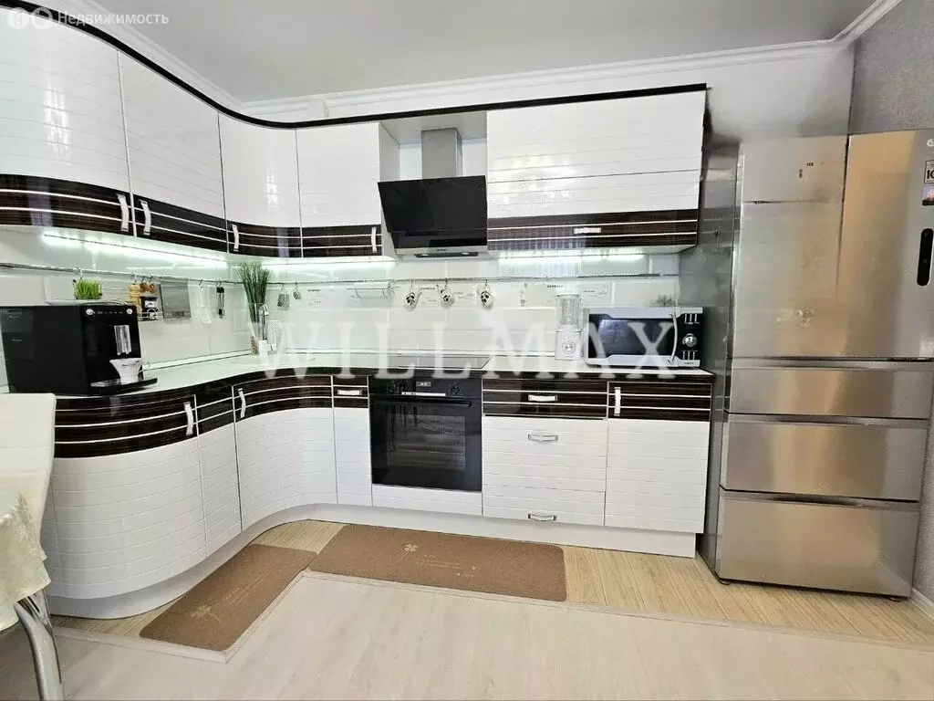 1-комнатная квартира: Тюмень, улица Ю.-Р.Г. Эрвье, 32к1 (33 м) - Фото 0