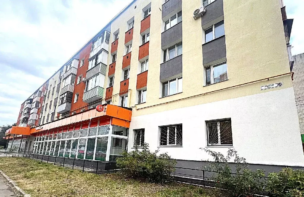 Продается 3-комнатная квартира - Фото 1