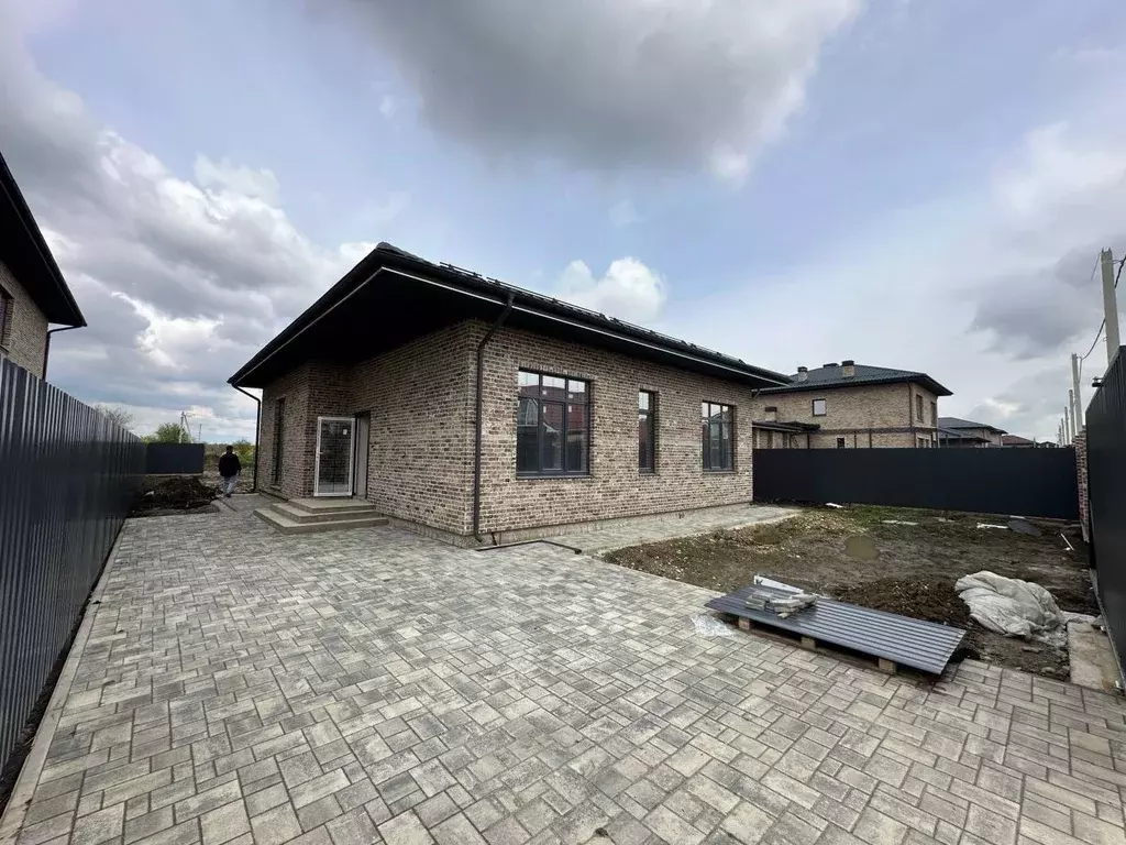 Дом в Адыгея, Тахтамукайский район, Козет аул ул. Махоша (100 м) - Фото 1