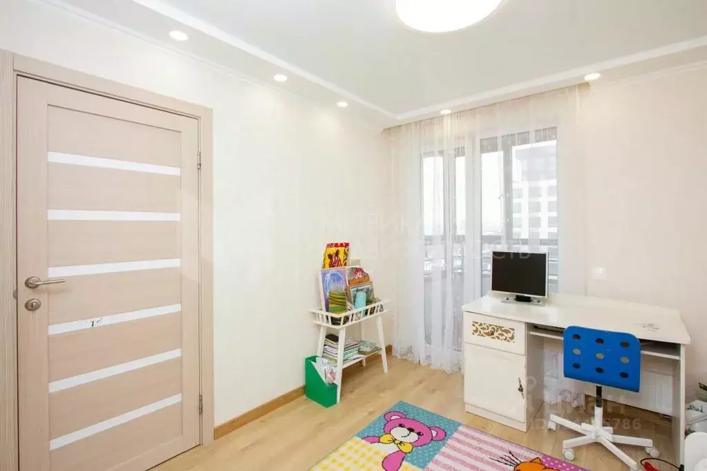 3-к кв. Тюменская область, Тюмень проезд Тихий, 2 (76.0 м) - Фото 1