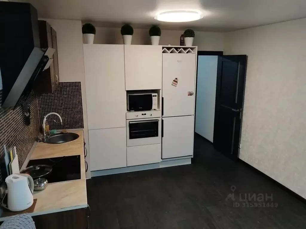 2-к кв. Тюменская область, Тюмень ул. Дмитрия Менделеева, 12к1 (66.0 ... - Фото 2