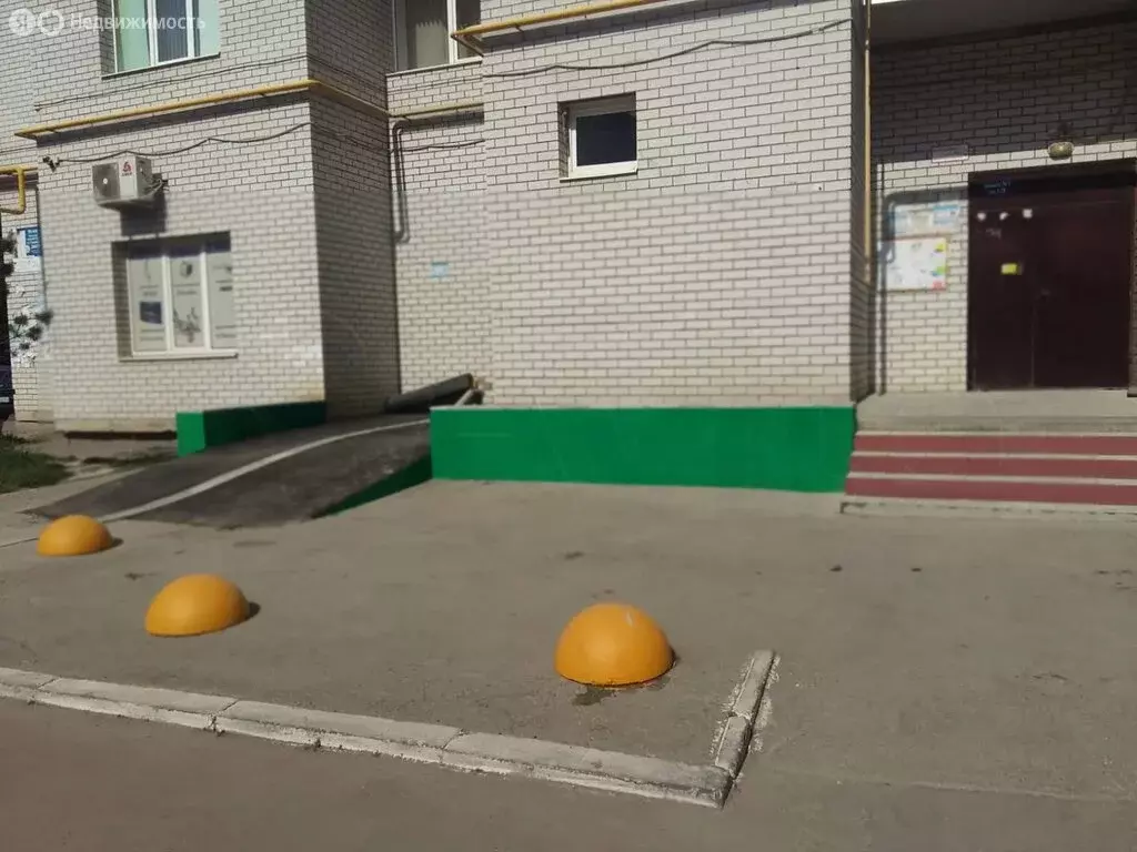 3-комнатная квартира: Энгельс, улица Тельмана, 26 (96 м) - Фото 0