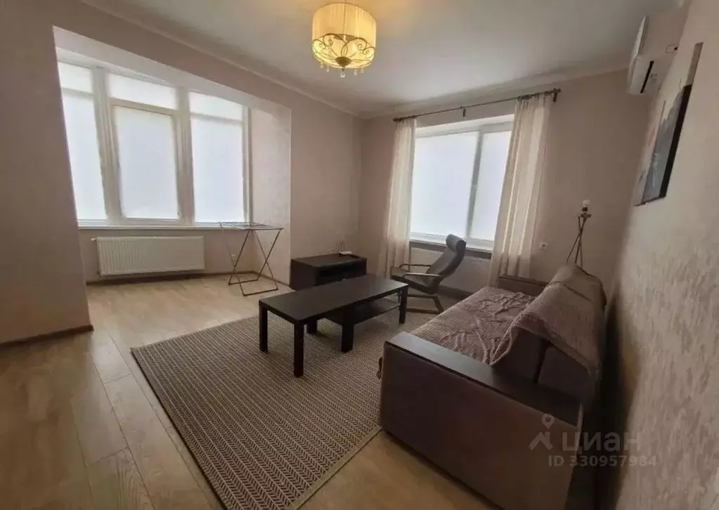 2-к кв. Крым, Симферополь ул. Битакская, 17 (63.0 м) - Фото 1