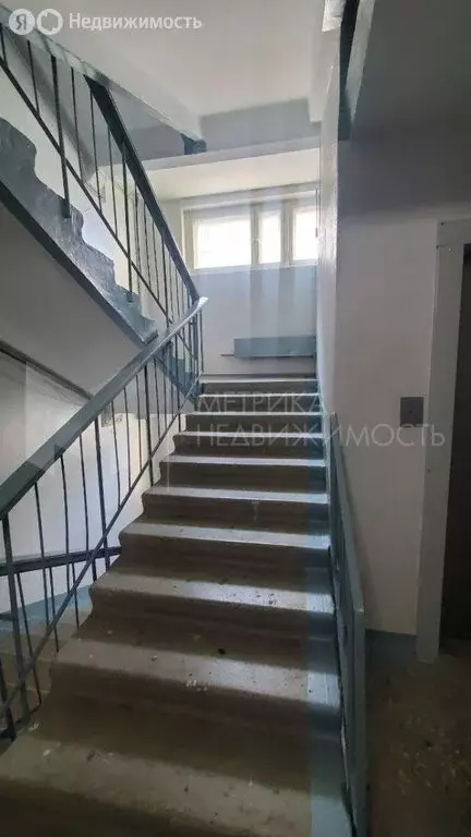 2-комнатная квартира: Тюмень, улица Софьи Ковалевской, 11 (48.9 м) - Фото 0