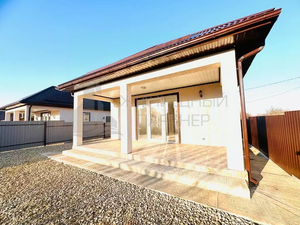 Дом в Краснодарский край, Крымский район, Варениковская ст-ца Красная ... - Фото 0