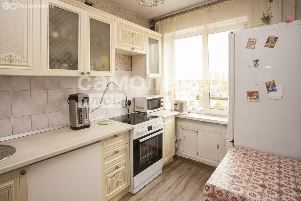 3-комнатная квартира: Кемерово, улица Тухачевского, 31Г (61.5 м) - Фото 1