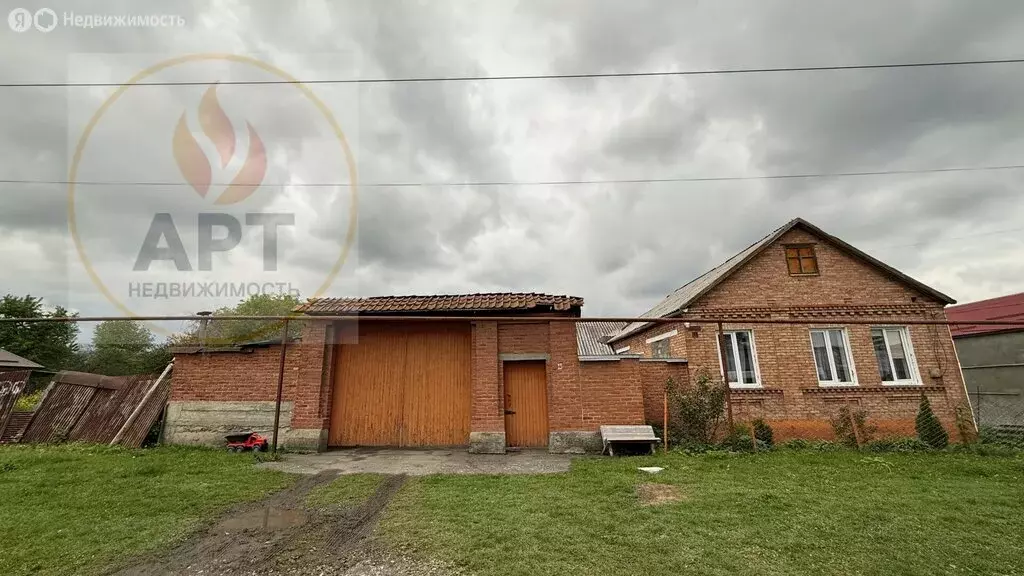 Дом в село Гизель, улица Коста Хетагурова, 13 (100 м) - Фото 1