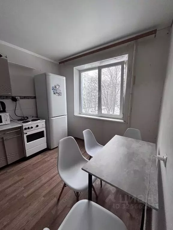 2-к кв. Белгородская область, Старый Оскол Жукова мкр, 28 (52.6 м) - Фото 2