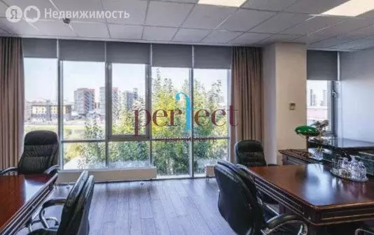 Помещение свободного назначения (550.9 м) - Фото 0